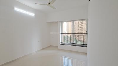 Bedroom Image of 1120 Sq.ft 2 BHK Apartment / Flat for rent in Rustomjee Azziano, Thane West Thane for Rs. 44999