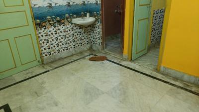 Living Room Image of 870 Sq.ft 2 BHK Apartment / Flat for sale in Tollygunge Kolkata for Rs. 3500000