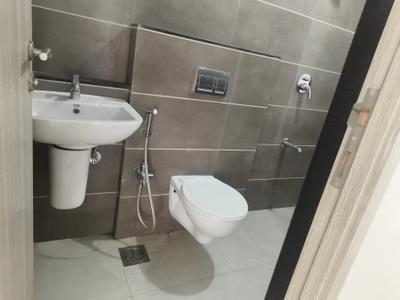 Image of 685 Sq.ft 2 BHK Apartment / Flat for sale in Address 51, Bandra East, Mumbai for Rs. 23500000