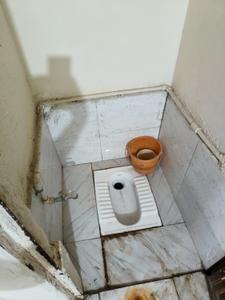 Bathroom Image of 1500 Sq.ft 2 BHK Independent House for rent in Yerawada Pune for Rs. 22000
