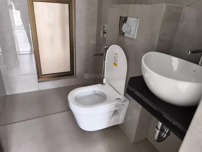 Bathroom Image of 630 Sq.ft 2 BHK Apartment / Flat for rent in Ten X Habitat Raymond Realty Tower G, Thane West Thane for Rs. 43000