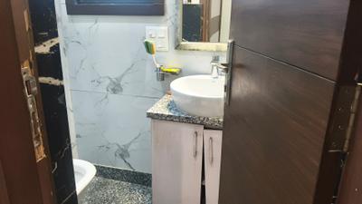 Image of 1000 Sq.ft 2 BHK Builder Floor for sale in Lajpat Nagar, New Delhi for Rs. 19999999