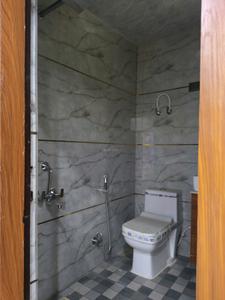 Bedroom One Image of 920 Sq.ft 2 BHK Builder Floor for sale in Indirapuram Ghaziabad for Rs. 6800000