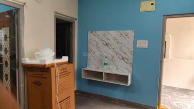 Living Room Image of 600 Sq.ft 1 BHK Apartment / Flat for rent in Kondapur Hyderabad for Rs. 25300