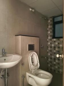 Common Bathroom Image of 896 Sq.ft 2 BHK Apartment / Flat for sale in Shapoorji Pallonji Vanaha, Bavdhan Pune for Rs. 8500000