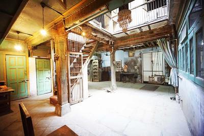 Hall Image of 2502 Sq.ft 6 BHK Independent House for sale in Khadia Ahmedabad for Rs. 19000000