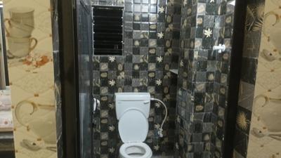 Bathroom Image of 401 Sq.ft 1 BHK Apartment / Flat for rent in Uttar Panchanna Gram Kolkata for Rs. 10500