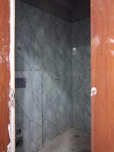 Common Bathroom Image of 1000 Sq.ft 2 BHK Apartment / Flat for sale in Capital Metro Height, Sector 72 Noida for Rs. 4000000