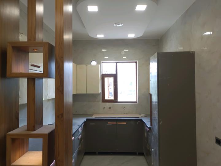 Sector 42, Green Field Colony Main Image 1