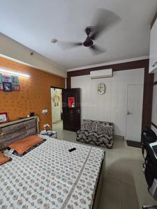 Bedroom Image of 1425 Sq.ft 2.5 BHK Apartment / Flat for rent in Paramount Symphony, Crossings Republik Ghaziabad for Rs. 22000