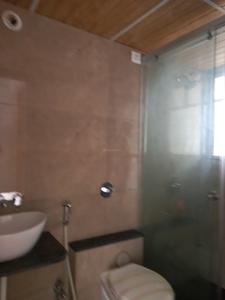 Common Bathroom Image of 1100 Sq.ft 2 BHK Apartment / Flat for sale in BU Bhandari Colonnade, Kharadi Pune for Rs. 10500000