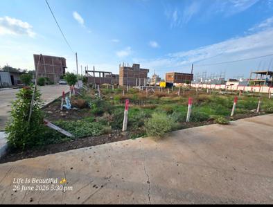 Adheri Plot View 3