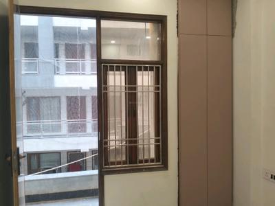 Bedroom Image of 900 Sq.ft 3 BHK Builder Floor for sale in Shahdara New Delhi for Rs. 13000000