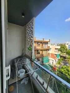 Balcony Image of 850 Sq.ft 2 BHK Builder Floor for rent in Janakpuri New Delhi for Rs. 40000