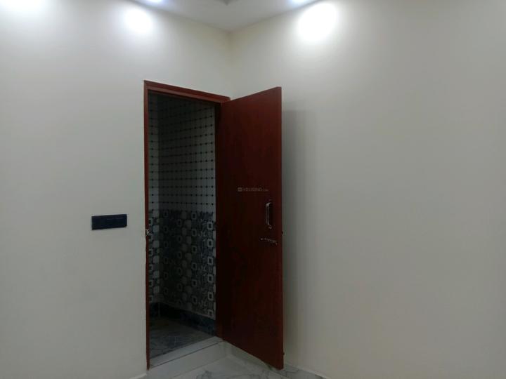 Govindpuri Main Image 1