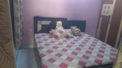 Bedroom Image of 900 Sq.ft 3 BHK Builder Floor for sale in Shahdara New Delhi for Rs. 5500000