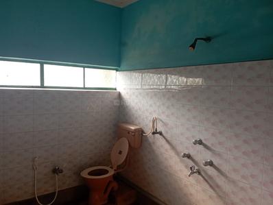 Bathroom Image of 450 Sq.ft 1 BHK Apartment / Flat for rent in Bishnupur Kolkata for Rs. 5000