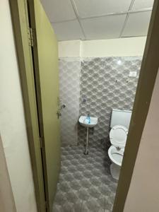 Bathroom Image of 800 Sq.ft 2 BHK Builder Floor for rent in HL City, sector 37 Bahadurgarh for Rs. 15000