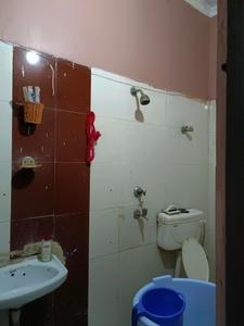 Common Bathroom Image of 500 Sq.ft 2 BHK Builder Floor for sale in Paharganj New Delhi for Rs. 4500000