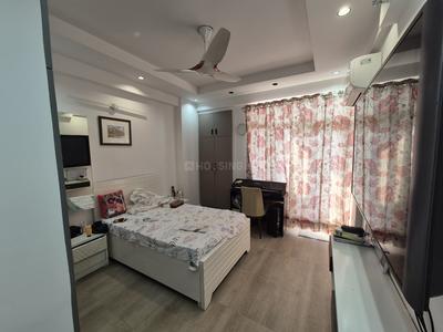 Bedroom Image of 2400 Sq.ft 4 BHK Apartment / Flat for sale in MR Platinum 321, Ghukna Ghaziabad for Rs. 20000000