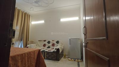 Living Room Image of 600 Sq.ft 1 BHK Builder Floor for rent in Sector 55 Gurgaon for Rs. 27000