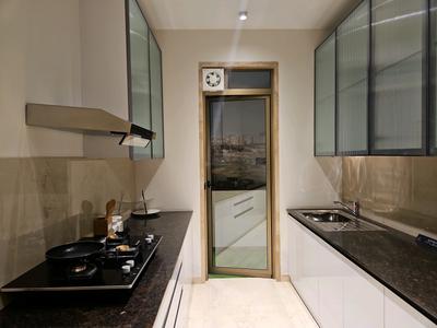 Kitchen Image of 2000 Sq.ft 5 BHK Apartment / Flat for sale in Happy Jade Crest, Matunga East Mumbai for Rs. 110000000
