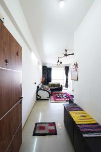 Hall Image of 1260 Sq.ft 2 BHK Apartment / Flat for sale in Sargasan Gandhinagar for Rs. 6000000