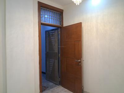 Lobby Image of 1350 Sq.ft 3 BHK Apartment / Flat for sale in Avenue 1 by Investwell Homes	, Sector 73 Noida for Rs. 4650000