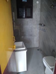 Bathroom Image of 2000 Sq.ft 3.5 BHK Builder Floor for rent in Sector 31 Faridabad for Rs. 35000