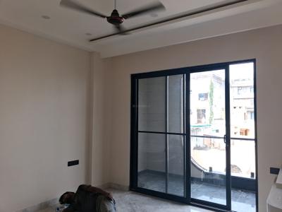 Bedroom Image of 1800 Sq.ft 3 BHK Builder Floor for sale in Paschim Vihar New Delhi for Rs. 36500000