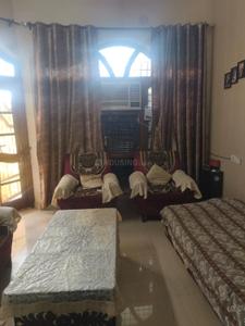 Hall Image of 2200 Sq.ft 2 BHK Builder Floor for rent in Ranjit Avenue Amritsar for Rs. 20000