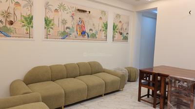 Living Room Image of 950 Sq.ft 2 BHK Apartment / Flat for sale in Sector 49 Noida for Rs. 4800000