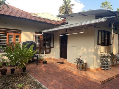 Image of 3000 Sq.ft 4.5 BHK Independent House for sale in Pullinkunnu, Alappuzha for Rs. 19000000