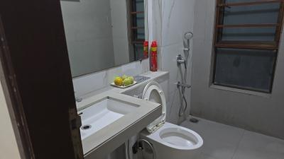 Bedroom Image of 800 Sq.ft 2.5 BHK Apartment / Flat for sale in The Atmosphere Phase 1, Mulund West Mumbai for Rs. 25000000
