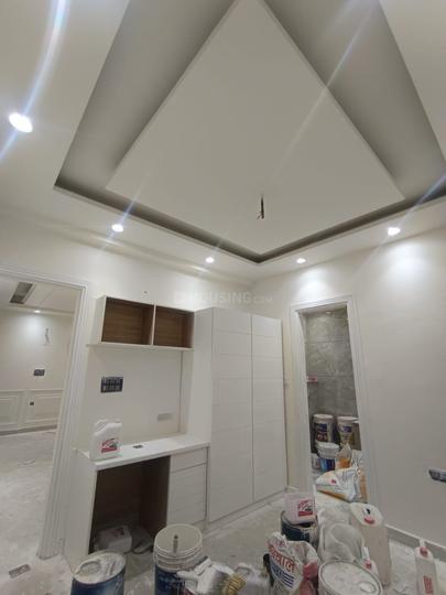 Independent Builder Floor Main Image 1