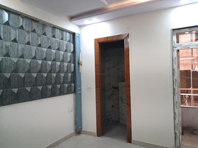 Bedroom Image of 950 Sq.ft 2 BHK Apartment / Flat for sale in CMA DM Infra, Sector 104 Noida for Rs. 4400000
