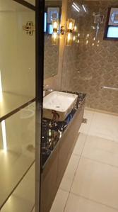 Bathroom Image of 3215 Sq.ft 3 BHK Apartment / Flat for sale in Ambience Lagoon, DLF Phase 3 Gurgaon for Rs. 70000000