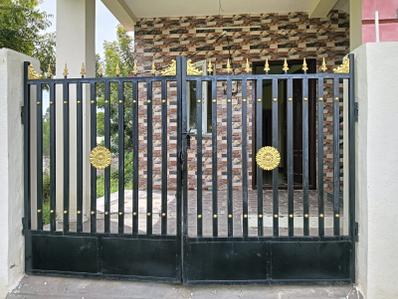 Main Entrance Image of 3300 Sq.ft 9 BHK Independent House for sale in Perumalpattu Chennai for Rs. 18000000