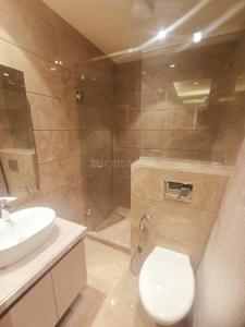 Bathroom Image of 4500 Sq.ft 4 BHK Builder Floor for sale in Saket New Delhi for Rs. 77500000