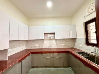 Kitchen Image of 1950 Sq.ft 3 BHK Apartment / Flat for sale in Sector 9 Gurgaon for Rs. 16500000