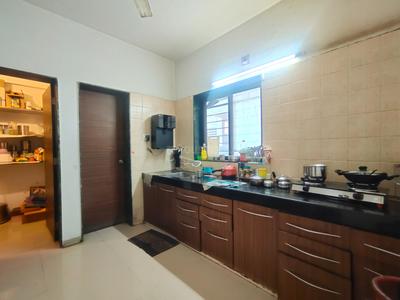 Kitchen Image of 1850 Sq.ft 3 BHK Apartment / Flat for sale in Diwalipura Vadodara for Rs. 5500000