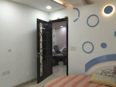 Bedroom Image of 1700 Sq.ft 3 BHK Builder Floor for rent in Pitampura New Delhi for Rs. 60000