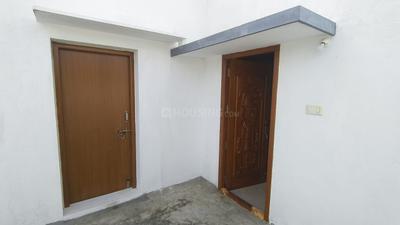 Balcony Image of 1200 Sq.ft 2 BHK Builder Floor for rent in Narasothipatti Salem for Rs. 25000