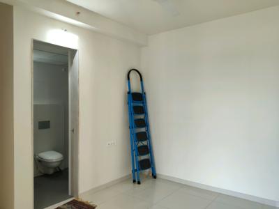 Bedroom Image of 1150 Sq.ft 3 BHK Apartment / Flat for sale in Oberoi Eternia Towers A to D, Mulund West Mumbai for Rs. 33500000