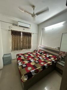 Bedroom Image of 650 Sq.ft 1 BHK Apartment / Flat for rent in Adani Pratham Phase 2, Vaishno Devi Circle Ahmedabad for Rs. 21000
