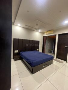 Bedroom Image of 1500 Sq.ft 3 BHK Apartment / Flat for rent in Ladani Garden City B Lotus, Hari Nagar Rajkot for Rs. 55000
