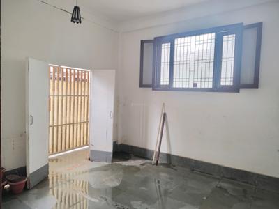 Parking Area Image of 1000 Sq.ft 2 BHK Builder Floor for rent in Chhattarpur New Delhi for Rs. 27000