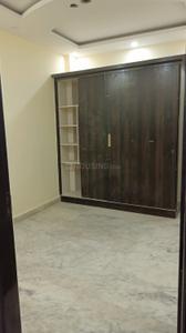 Bedroom Image of 1000 Sq.ft 2 BHK Builder Floor for rent in Preet Vihar New Delhi for Rs. 25000