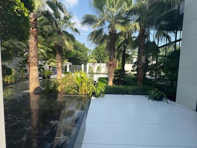 Image of 43560 Sq.ft 6 BHK Farm House for sale in DLF Farms, New Delhi for Rs. 550000000