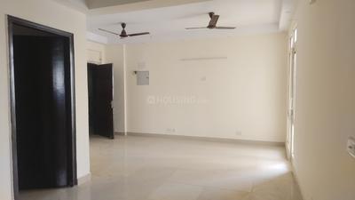 Living Room Image of 1600 Sq.ft 3 BHK Apartment / Flat for rent in Today Kings Park, Omega IV Greater Noida for Rs. 25000